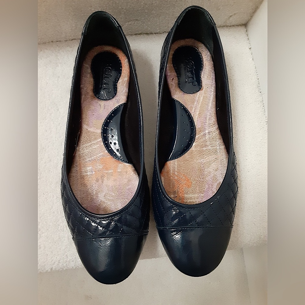 Flat Shoes With Quilted Upper Pattern - image 2